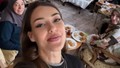 Dilan Çiçek Deniz'den anneanne evinde altın günü hatırası