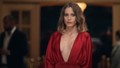 Serenay Sarıkaya uzun süre süren sessizlik sonrası geri döndü