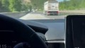 Otoyolda akılalmaz görüntüler: 120 Km hızla gitmesine rağmen TIR'ı yakalayamadı!