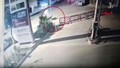 Genç kadın eski eşini, sokak ortasında silahla vurdu!