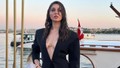 Sevgilisinden yeni ayrılmıştı.. Cemre Baysel cesur tarzıyla olay oldu