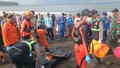 Ünlü tatil cenneti Bali'ye giden feribot sulara gömüldü