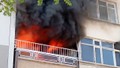 5 katlı apartmanda çıkan yangında can pazarı yaşandı