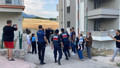 Boşanma aşamasındaki 2 çocuk sahibi karı koca yangın çıkan evde ölü bulundu