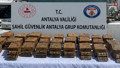 Alanya sahilinde kıyıya vuran paketten kirli bir servet çıktı!