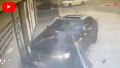 Kocaeli'nde akılalmaz kaza kamerada: Kontrolünü kaybettiği otomobille bir sağlık merkezine daldı!