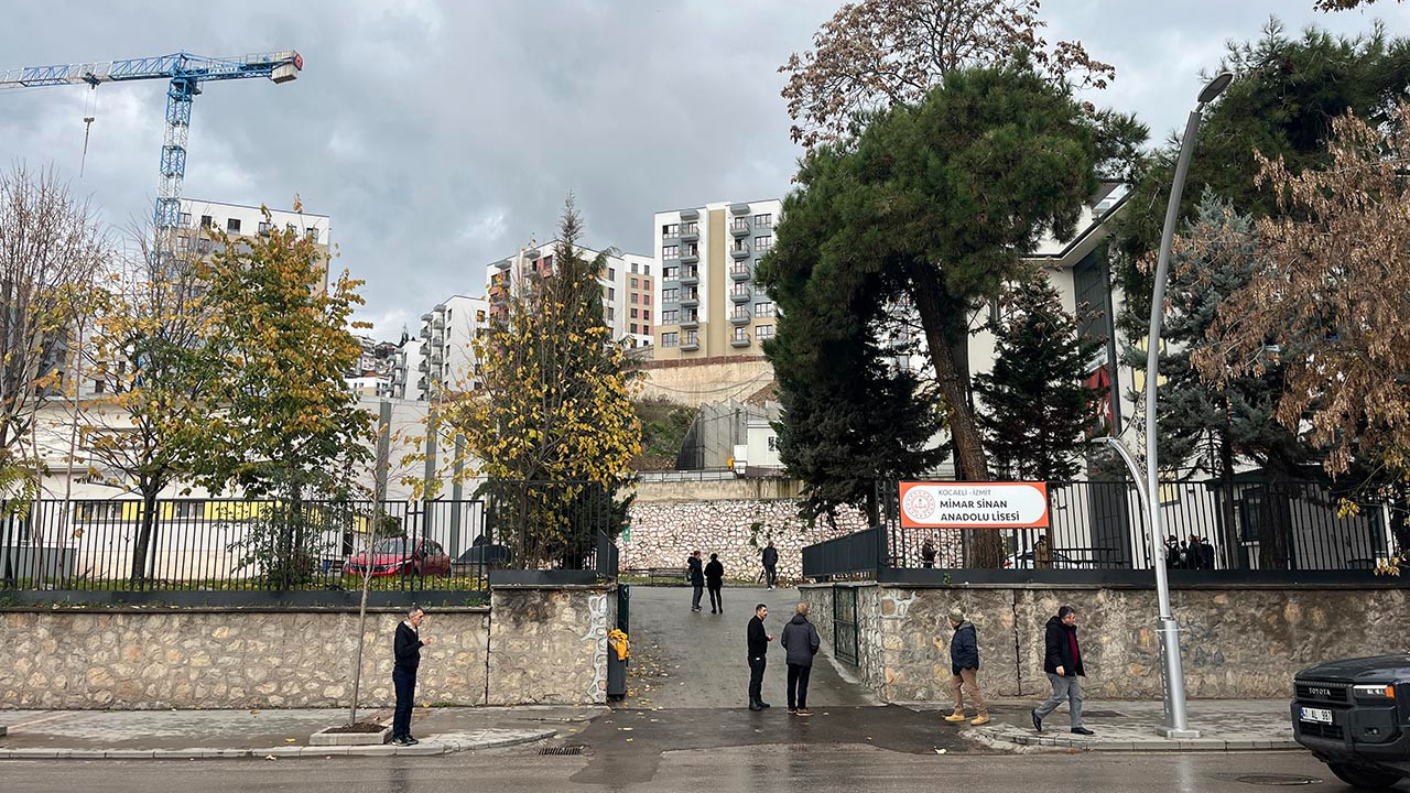 Lise öğrencisi 3'üncü kattan düştü