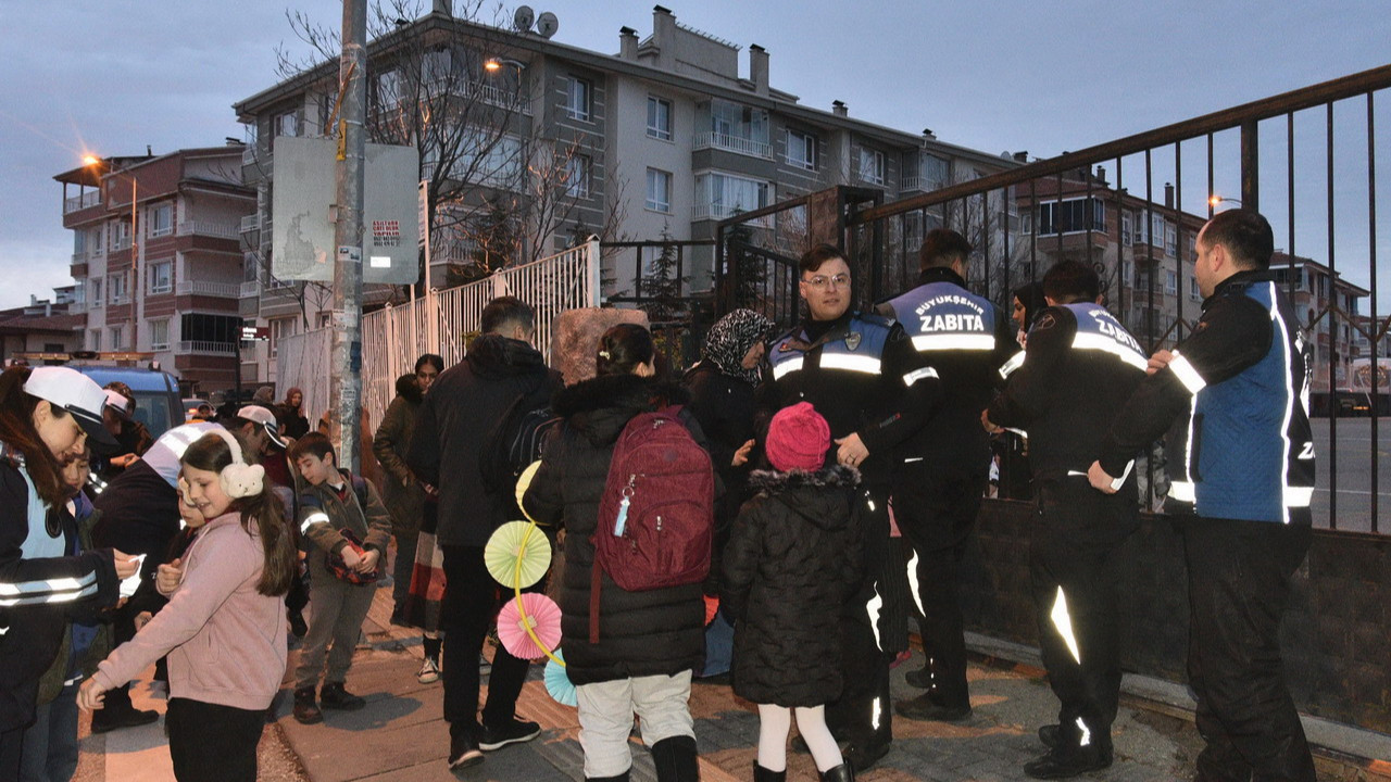 Ankara Büyükşehir'den öğrencilere ''Trafikte Görünürlük'' desteği