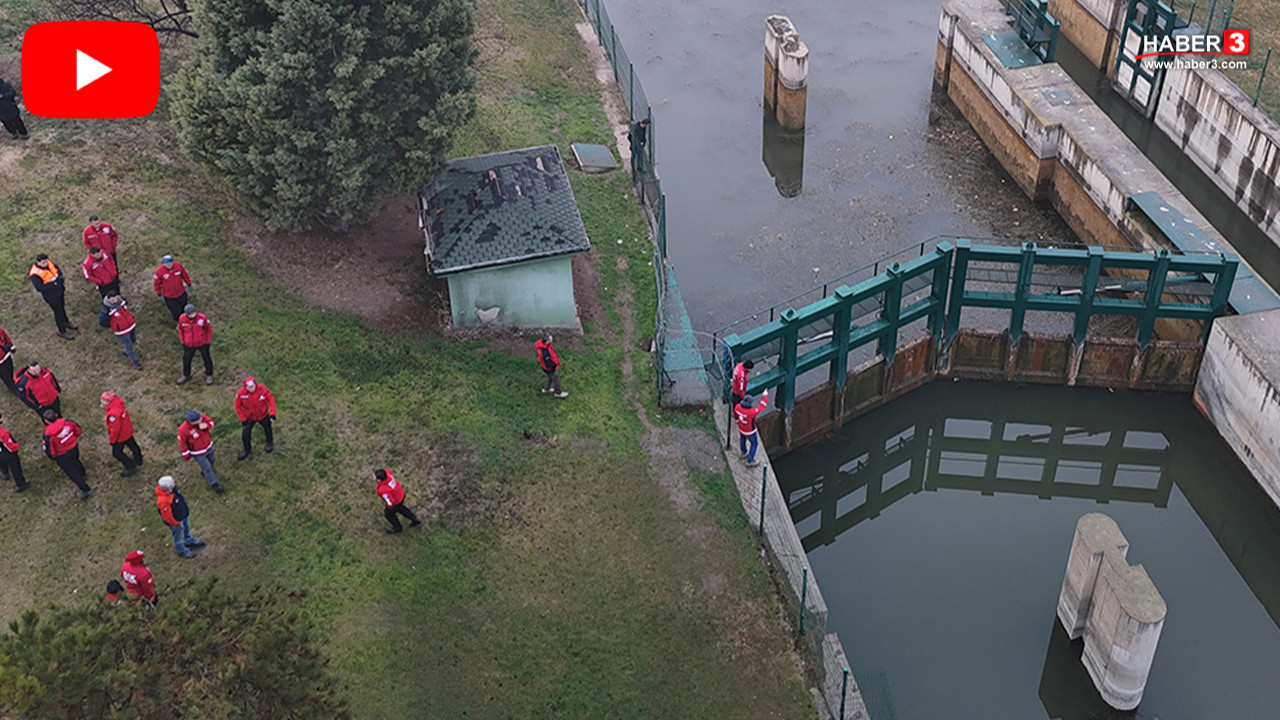 Onlarca kişilik özel ekip sahada... Ekipler her yerde kayıp öğretmeni arıyor