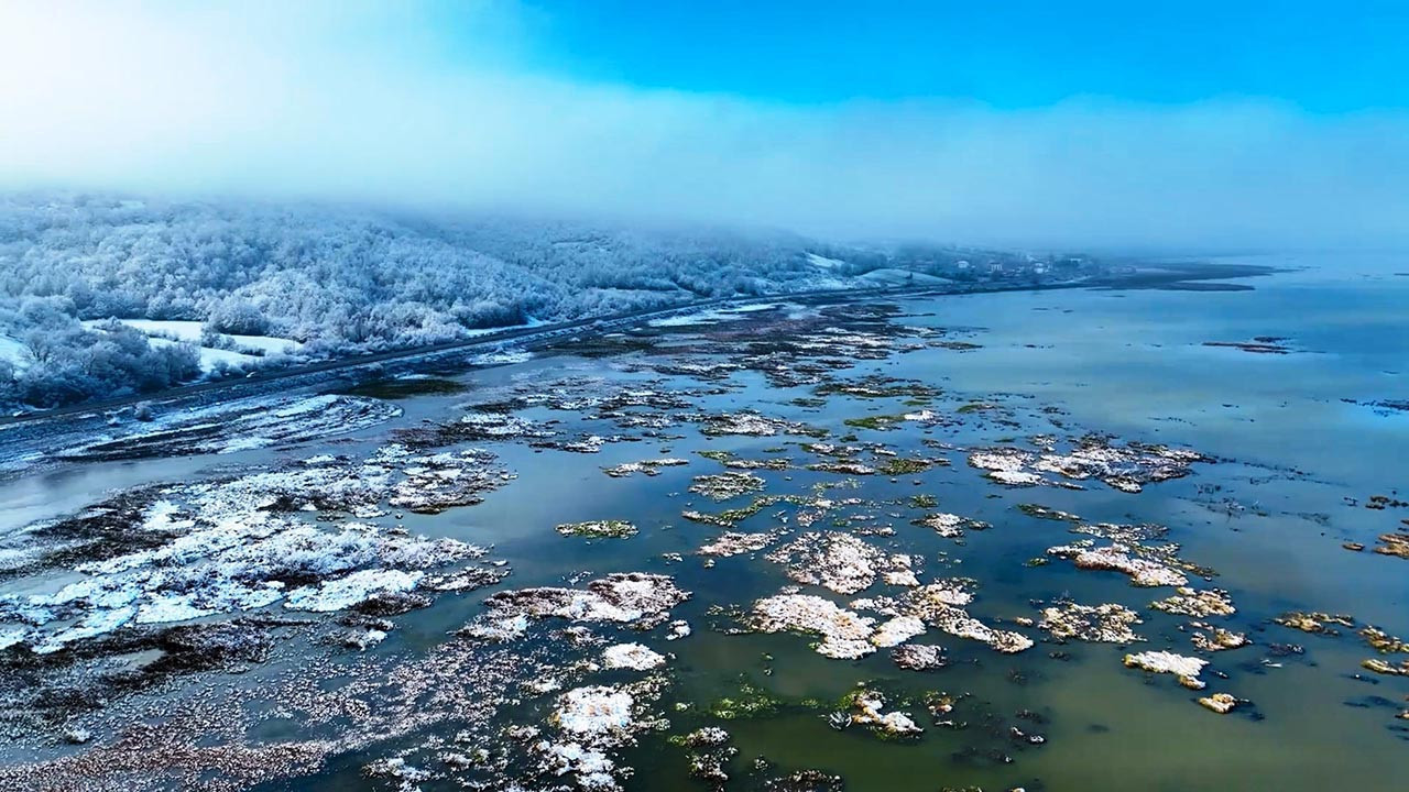 Türkiye'nin saklı cennetinde hayran bırakan kar manzarası