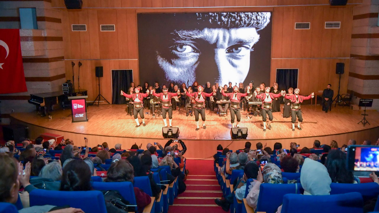 Atatürk'ün Ankara'ya gelişi 106. yılında sanatla kutlandı