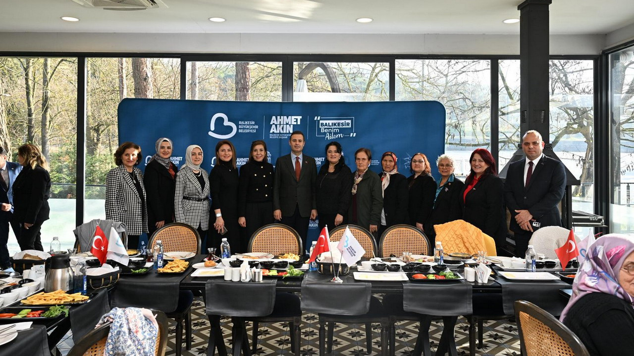 Balıkesir Büyükşehir Belediye Başkanı Ahmet Akın: ''Kadın Muhtar Sayısı Artmalı''