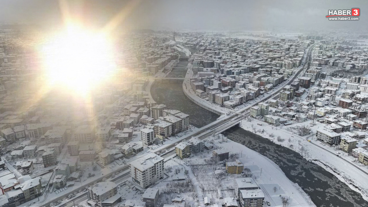 Türkiye'yi beyaza bürüyen kar yağışı sürerken hafta sonunun hava durumu çok şaşırtacak