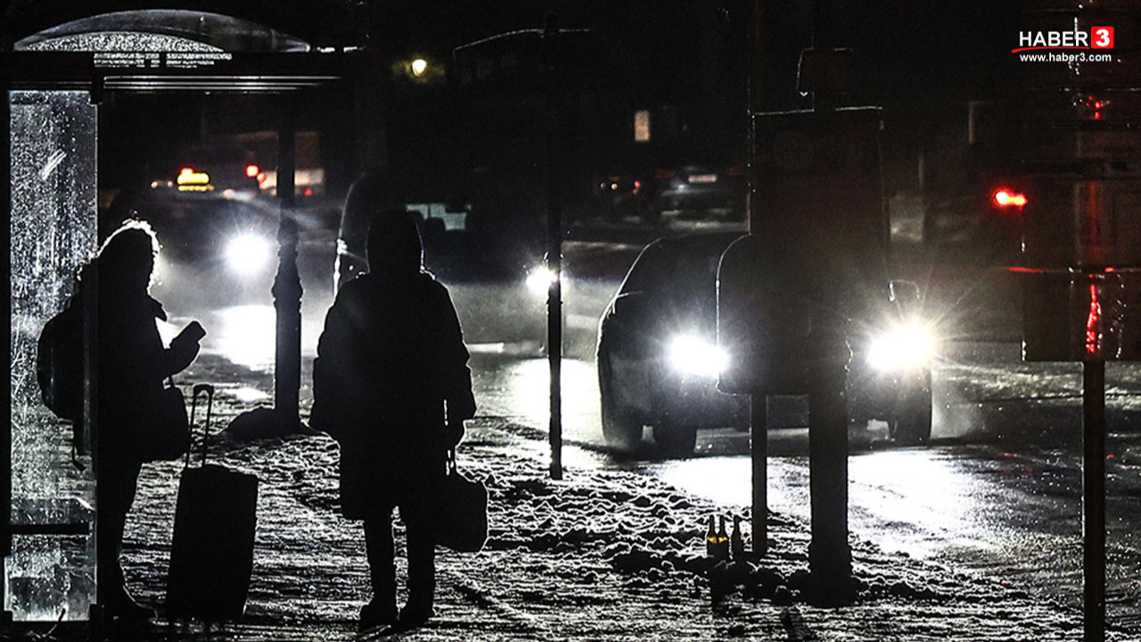 Almanya'da kabus: Elektrik hatlarında yangın çıktı; 45 bin konut 2 bin iş yeri elektriksiz kaldı