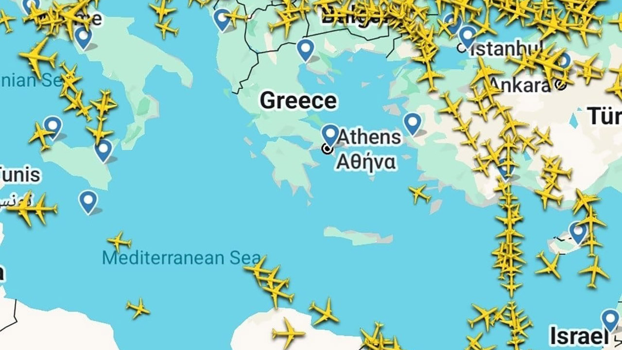 Yunanistan hava sahasında kaos: Uçaklar İstanbul'a indi
