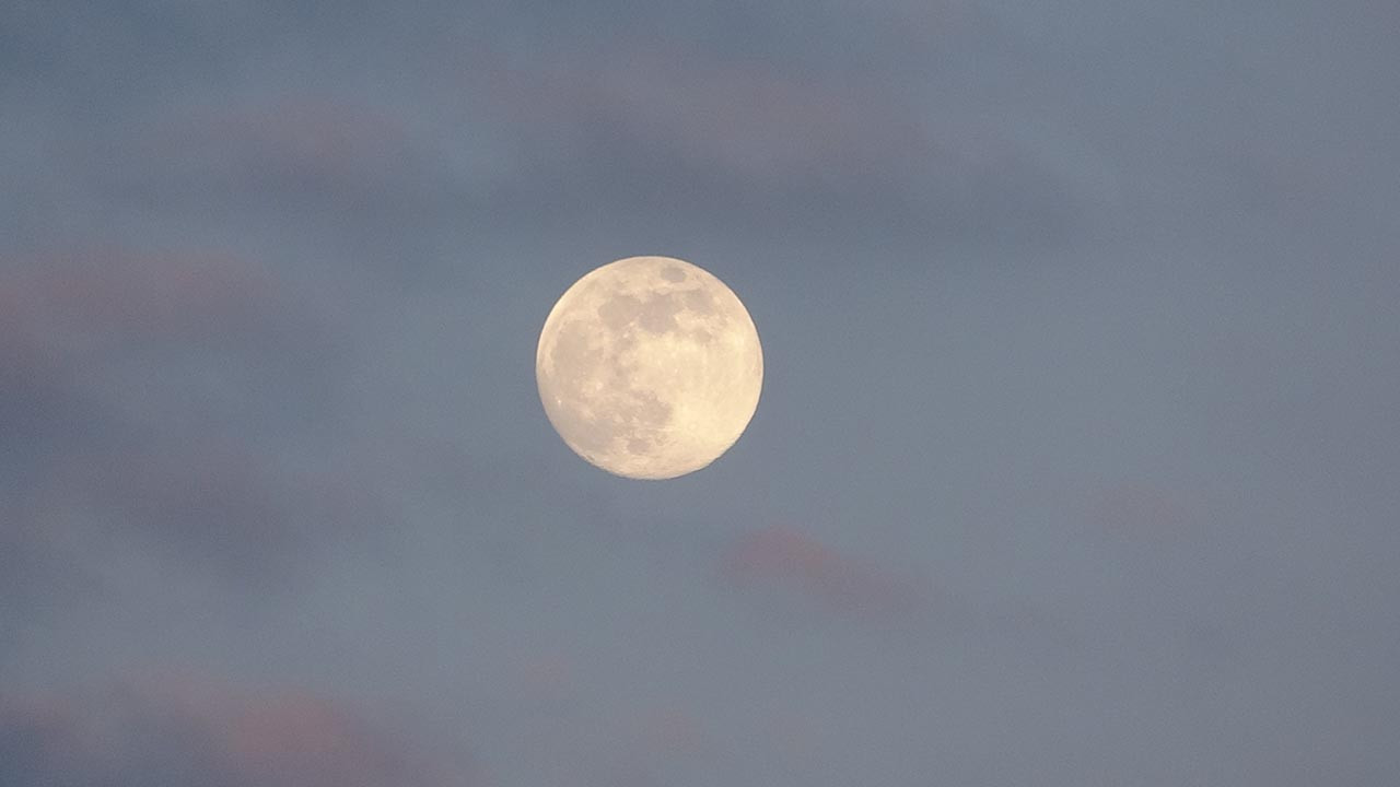 2026'nın ilk gökyüzü şöleni ''Kurt Dolunayı'' böyle görüntülendi