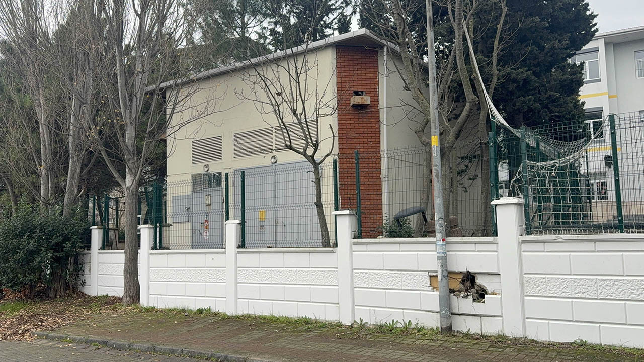 İstanbul'da trafo patlaması: Yaralılar var