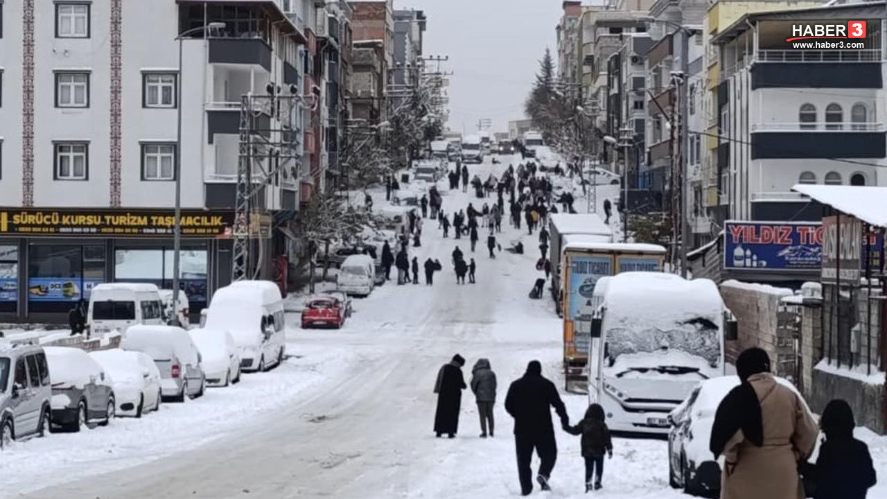 Kar geri geldi; pek çok ilimizde okullar tatil edildi; işte okulların tatil edildiği il ve ilçeler