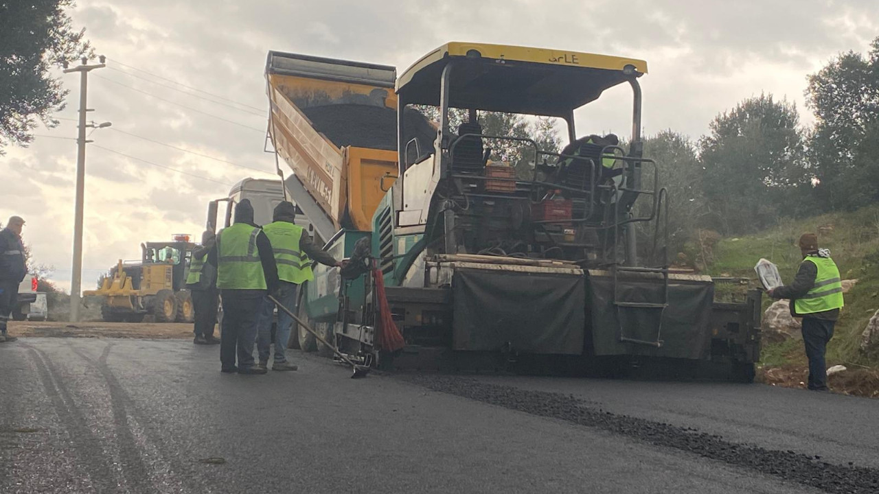 Muğla Büyükşehir, Datça'da 53 bin metrelik yol ağını yeniliyor