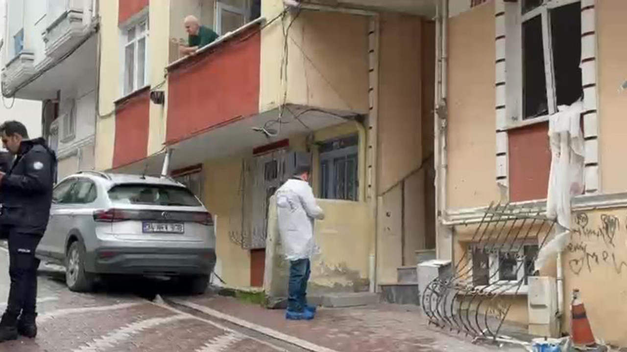 İstanbul'da 4 katlı binada esrarengiz patlama: İki kişi kayıplara karıştı!