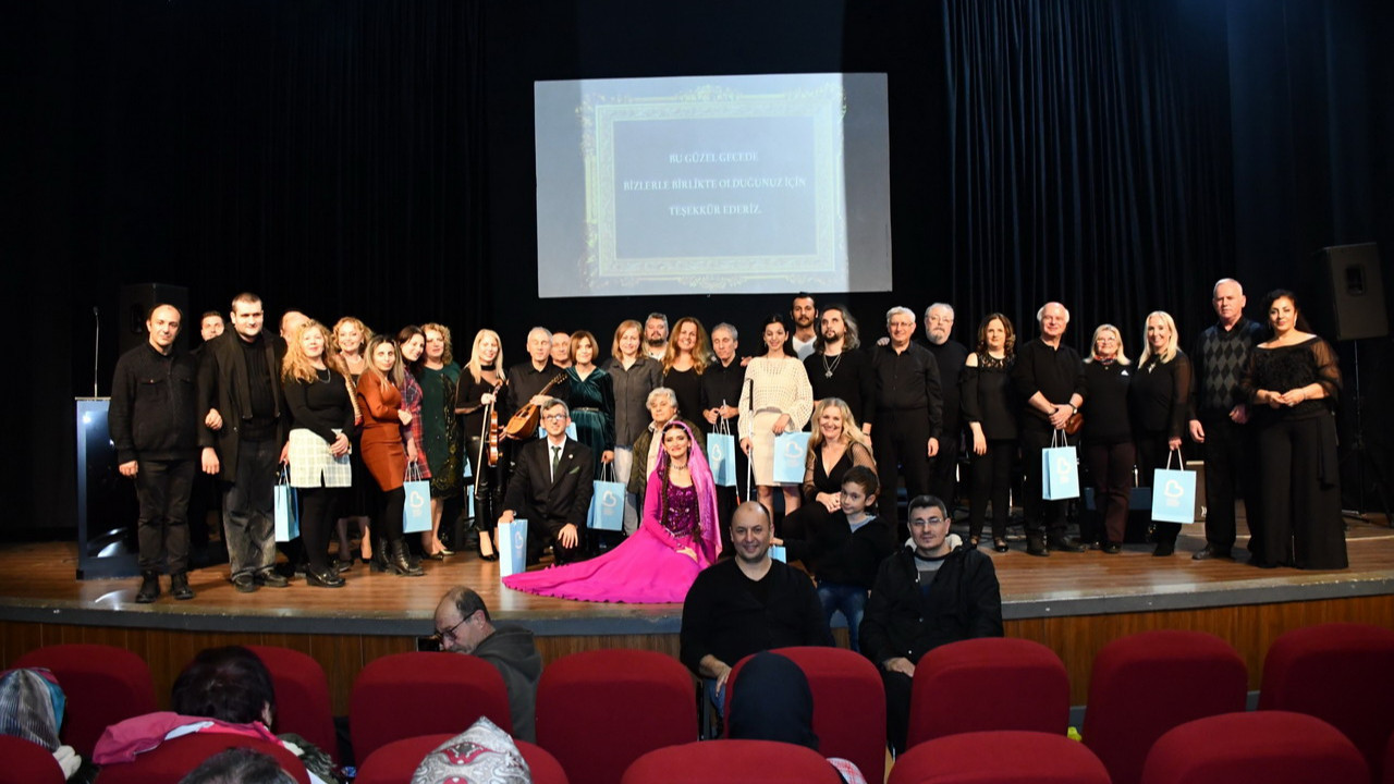 Balıkesir'de karanlığa ses oldular