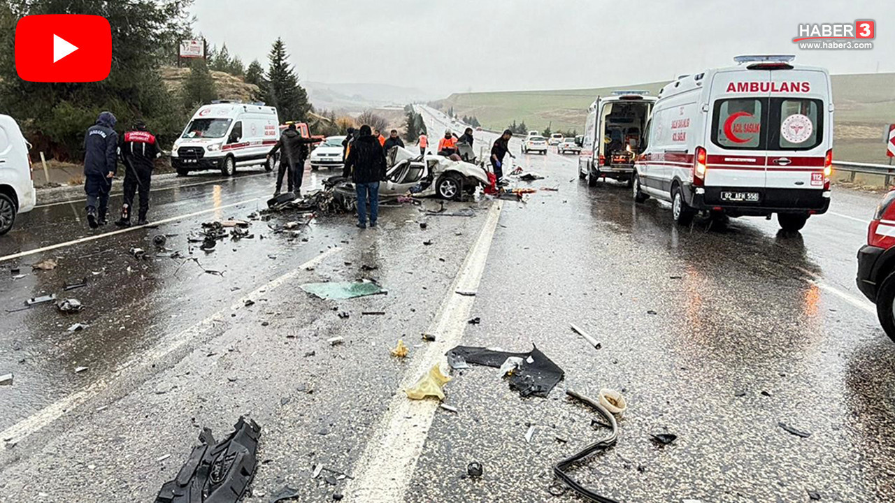 Otoyolda korkunç kaza... Otobüs otomobili kağıt gibi ezdi: Ölü ve yaralılar var