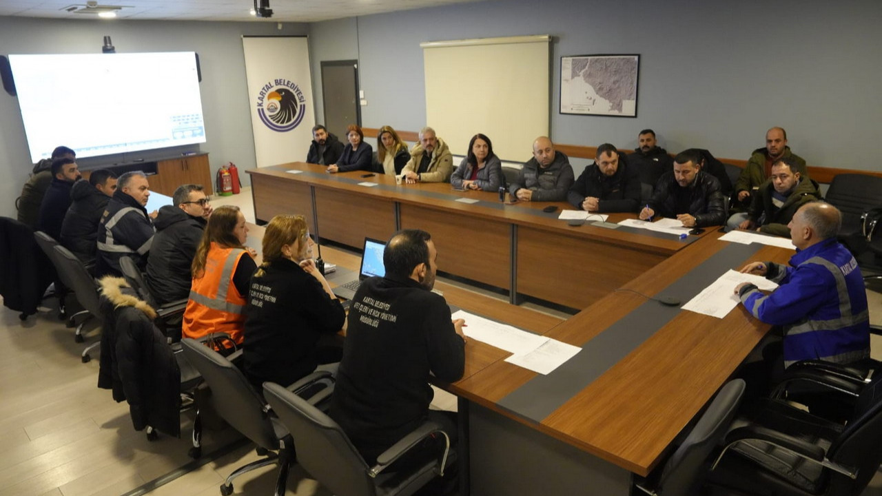 Kartal'da kar ve fırtına riskine karşı afet planı devrede