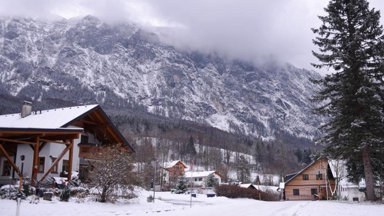 Avrupa ülkesinde peş peşe çığ felaketi: Çok sayıda ölü var