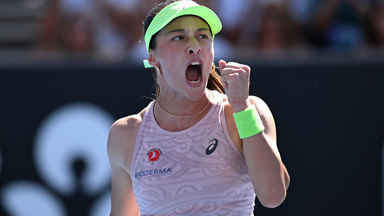 Milli sporcu Zeynep Sönmez'den tarihi zafer! Bir ilki başardı