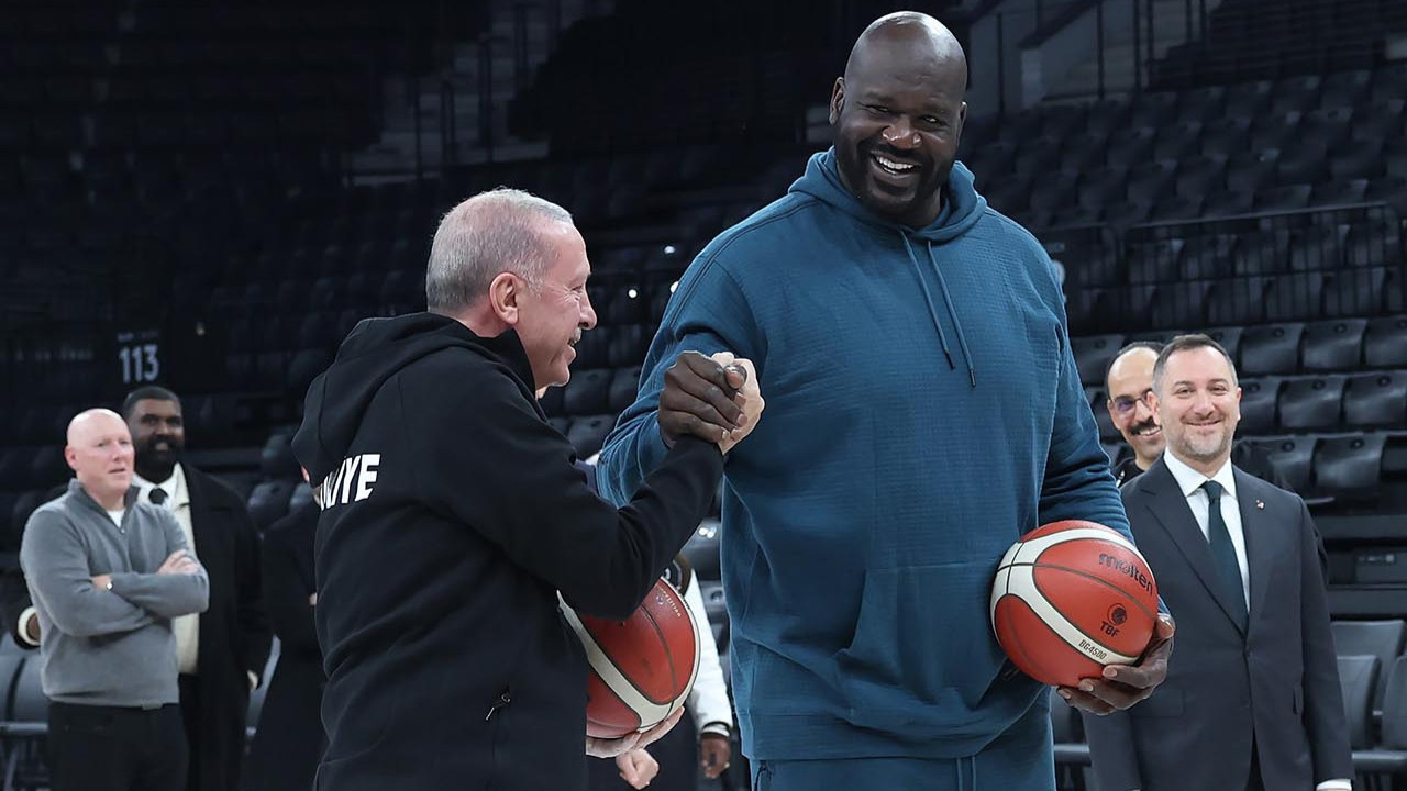 Erdoğan, NBA efsanesi Shaquille O'Neal ile basketbol oynadı