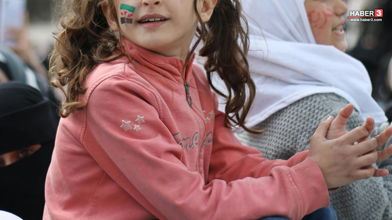 Suriye'de kadınlara makyaj yasağı getirildi; tepkiler sonrası yapılan açıklama ''pes'' dedirtti