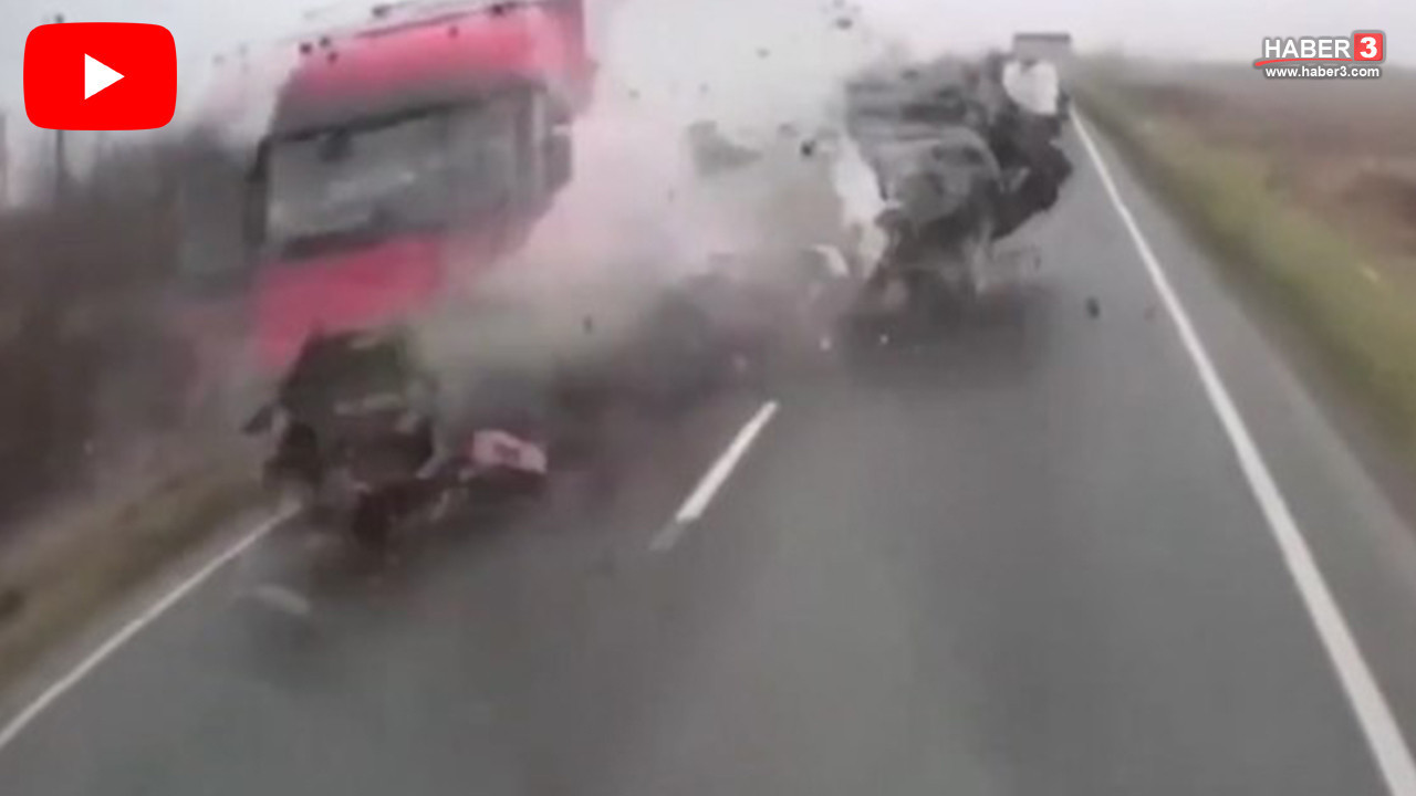 Taraftarları taşıyan minibüs 7 kişiye mezar oldu! Kan donduran kaza kamerada