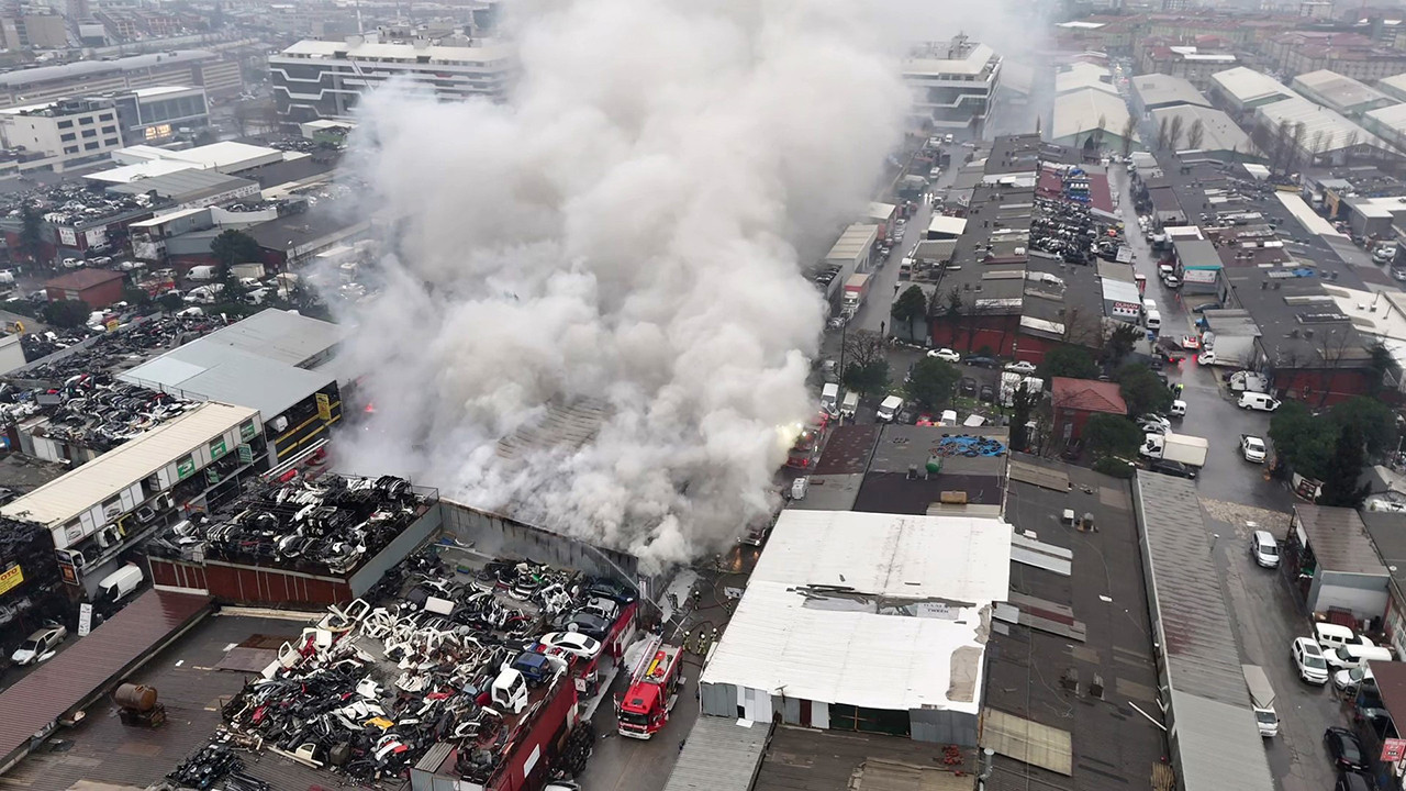İstanbul'da sanayi sitesinde büyük yangın