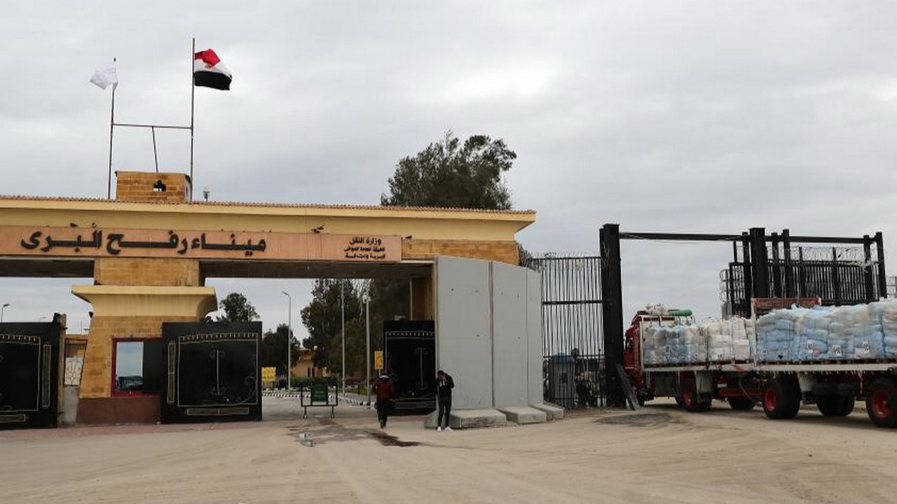 Refah Sınır Kapısı 2 yılın ardından yeniden açıldı