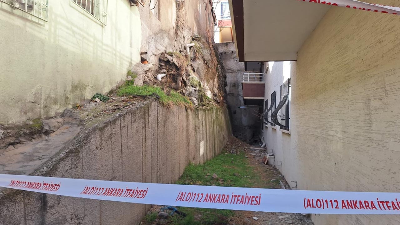 Ankara'da toprak kayması kabusu: 4 katlı bina ve gecekondu tahliye edildi