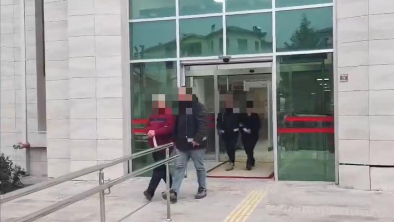 Fuhuşa sürüklenen 7 kadını polis kurtardı: 3 gözaltı