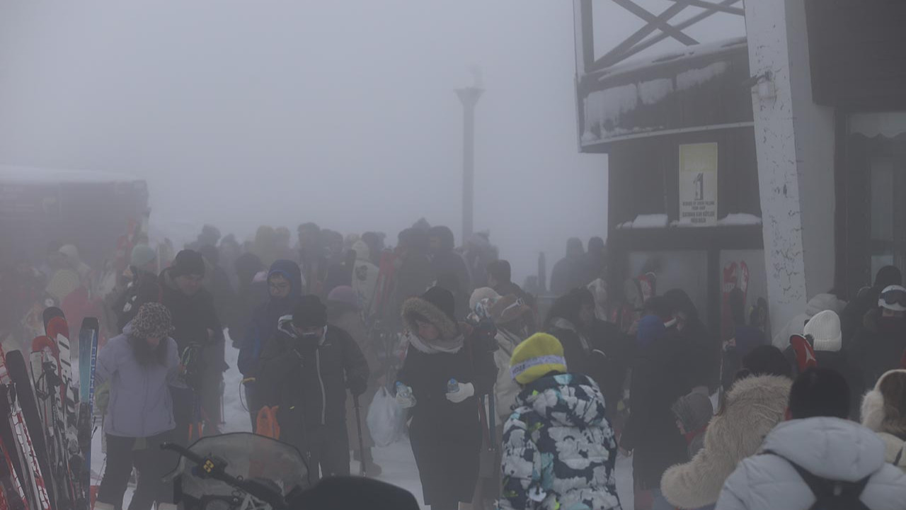 Türkiye'nin beyaz cennetinde rekor: 47 bin araç giriş yaptı!