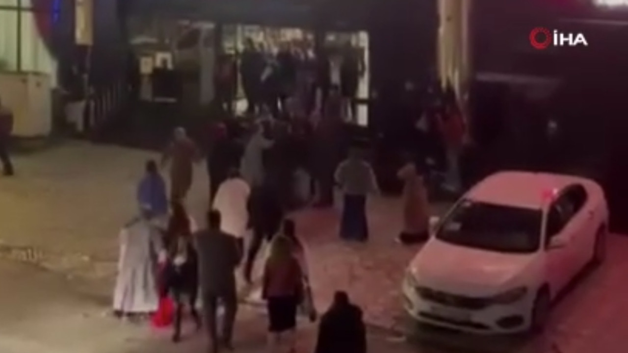 Esenyurt'ta sıradan bir gün daha: Düğün salonu önünde meydan muharebesi