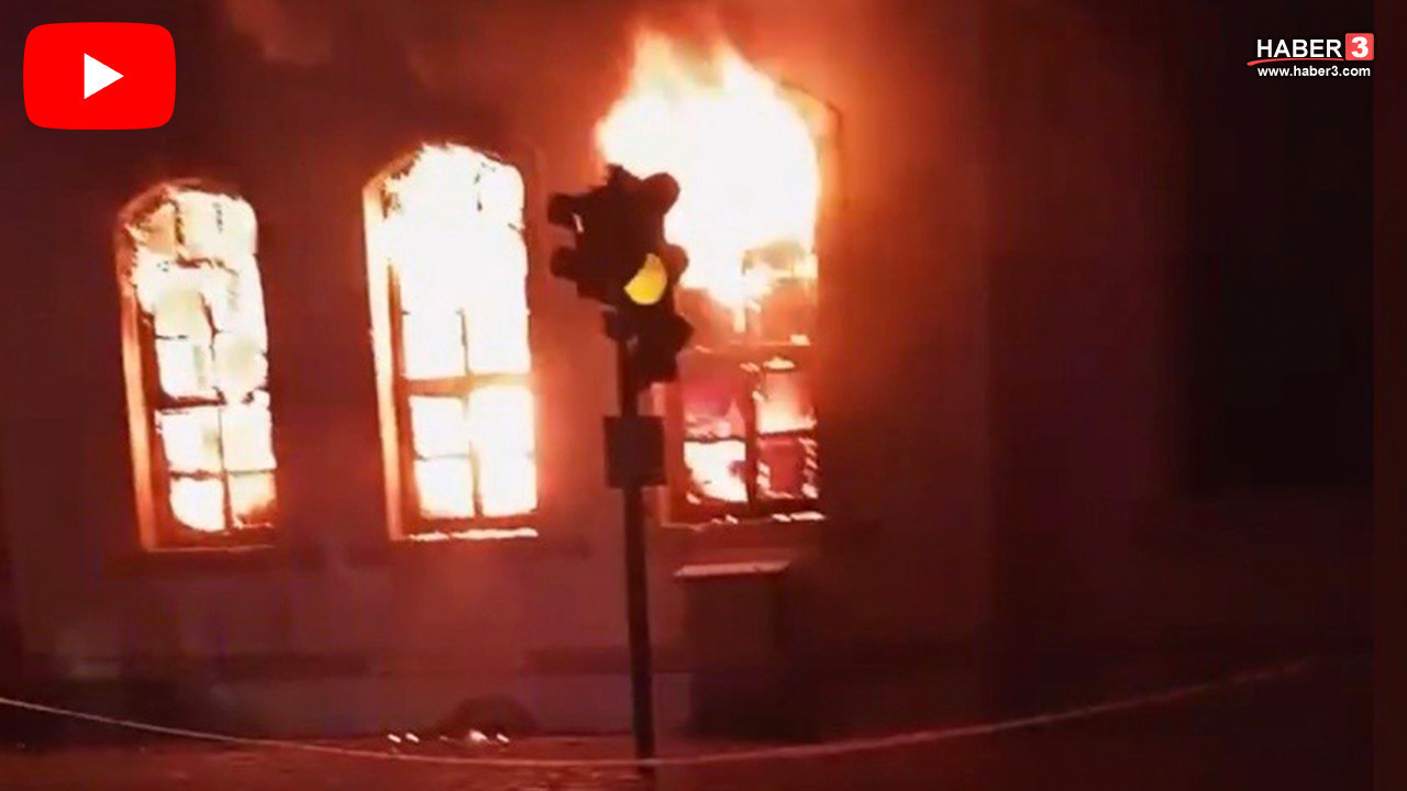 Türkiye'nin asırlık okulu restorasyon çalışmaları sırasında küle döndü