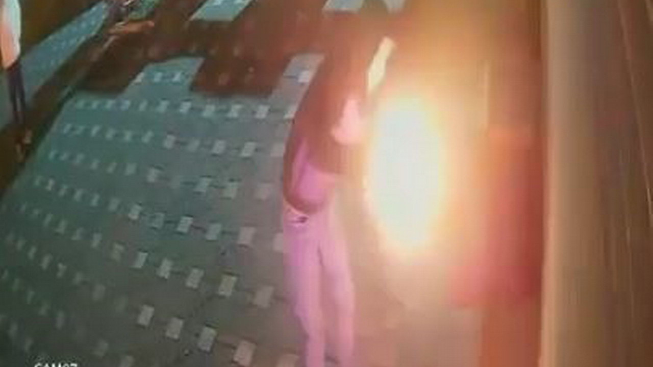 İstanbul'un eli molotoflu teröristleri kamerada