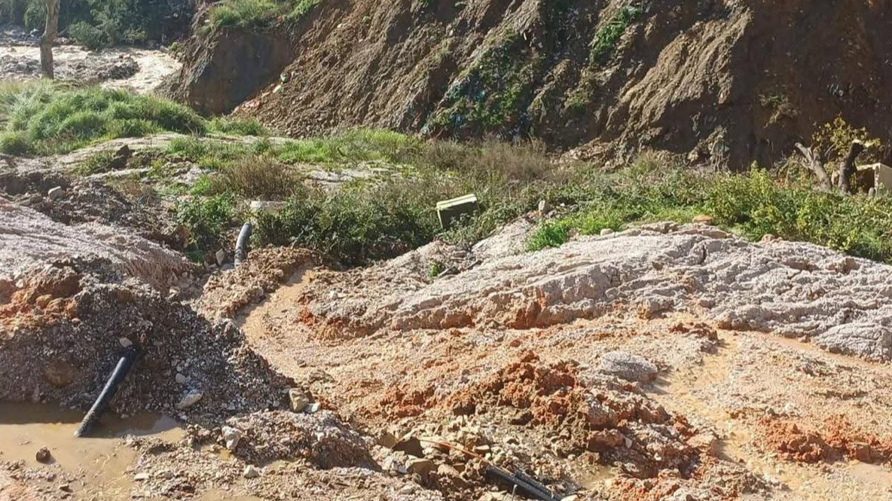 Antalya'da sağanak sonrası heyelan felaketi: Çok sayıda bina tahliye edildi