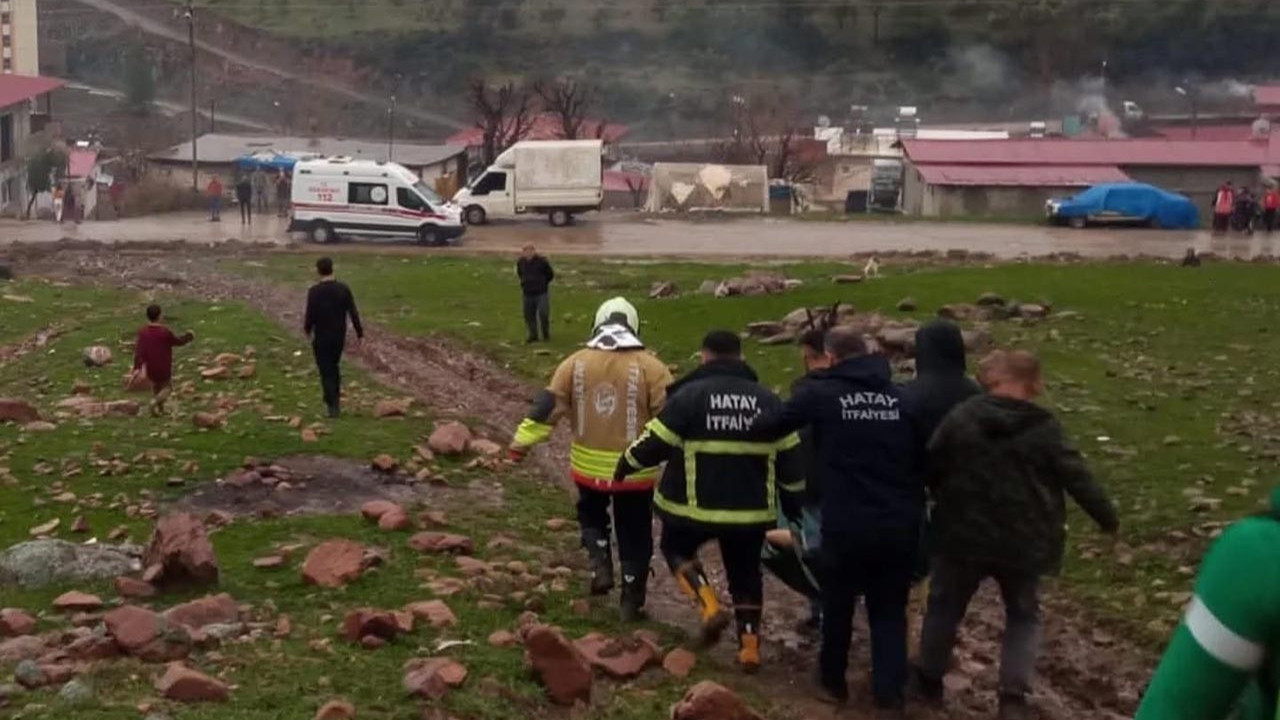 Hatay'da kahreden olay: Su dolu çukura düşen çocuk öldü