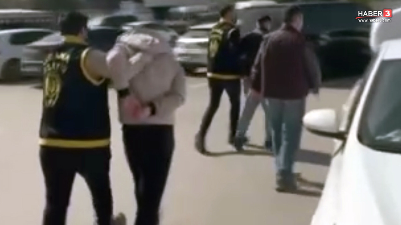 Yol verme kavgası kanlı bitti! 18 yaşındaki genç öldürüldü!