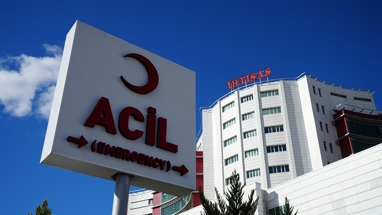 Okulda yangın tatbikatı kabusa dönüştü: Çok sayıda yaralı var