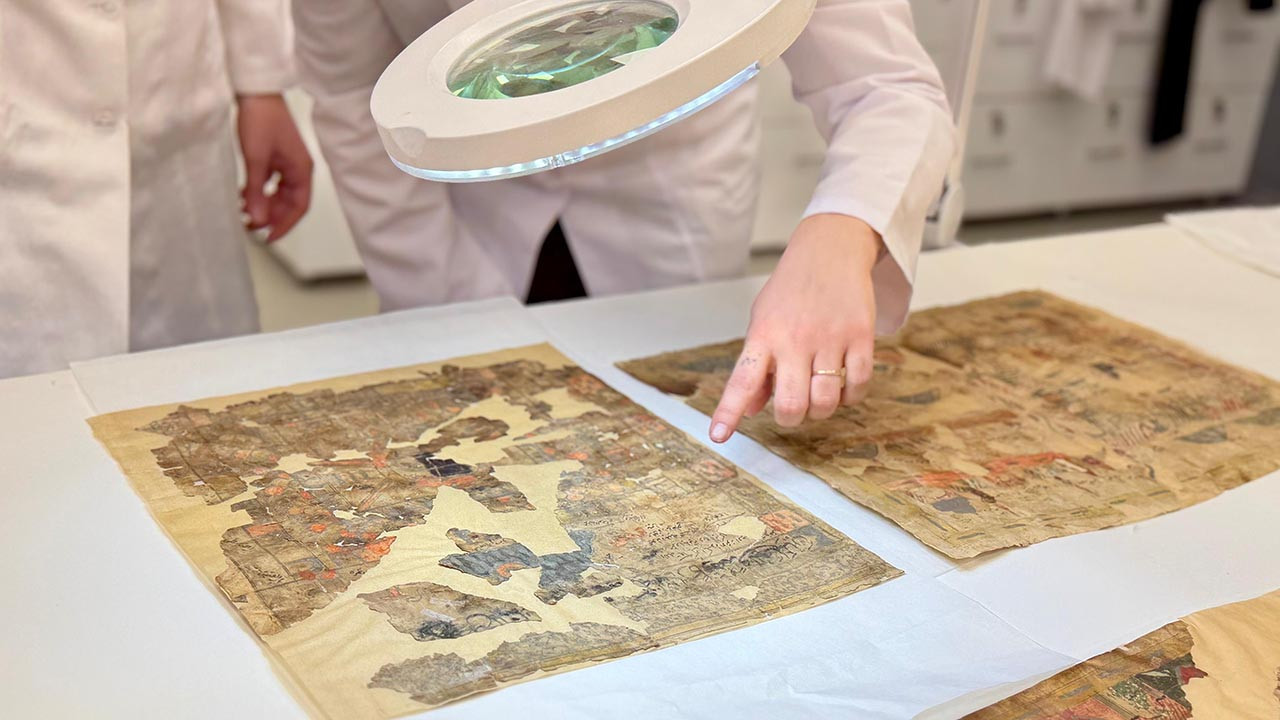 Tam 2,5 yıl sürdü! Cami duvarından çıkan kağıt parçalarının sırrı çözüldü