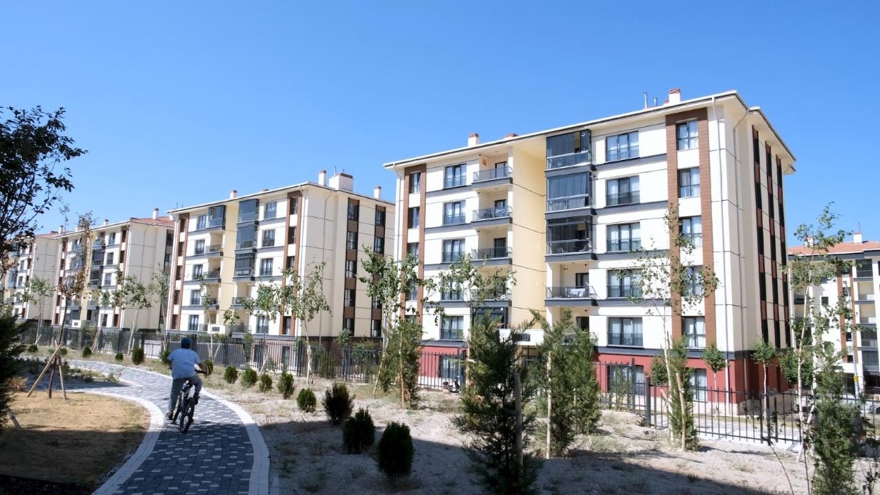 Yüzyılın Konut Projesi'nde haftanın kura takvimi açıklandı: 71 bin konut sahibini buluyor