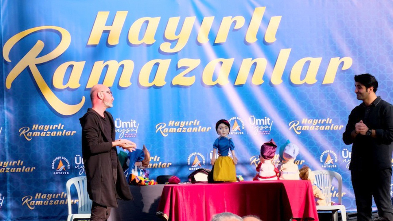 Muratpaşa kent meydanında Ramazan buluşmaları