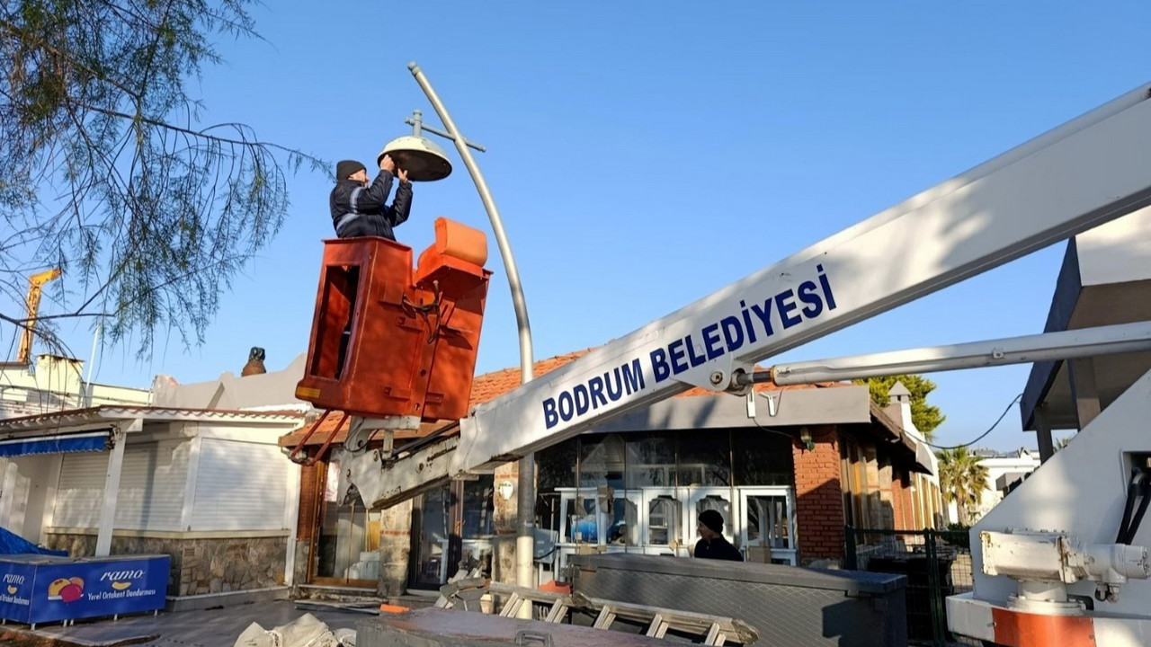 Bodrum'da Belediyeden İlçe Genelinde Bakım ve Onarım Çalışmaları