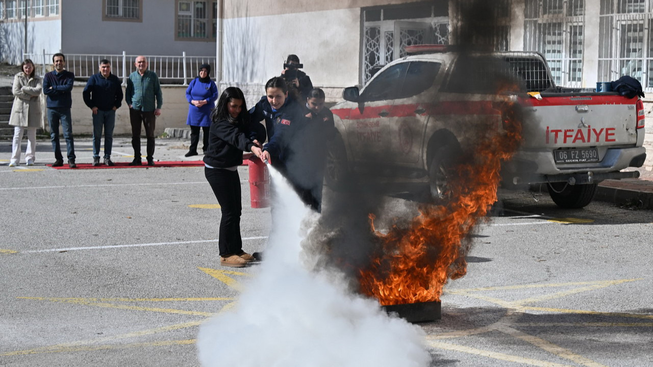 ABB'den Deprem Haftası'nda öğrencilere afet farkındalık eğitimi ve tatbikatı
