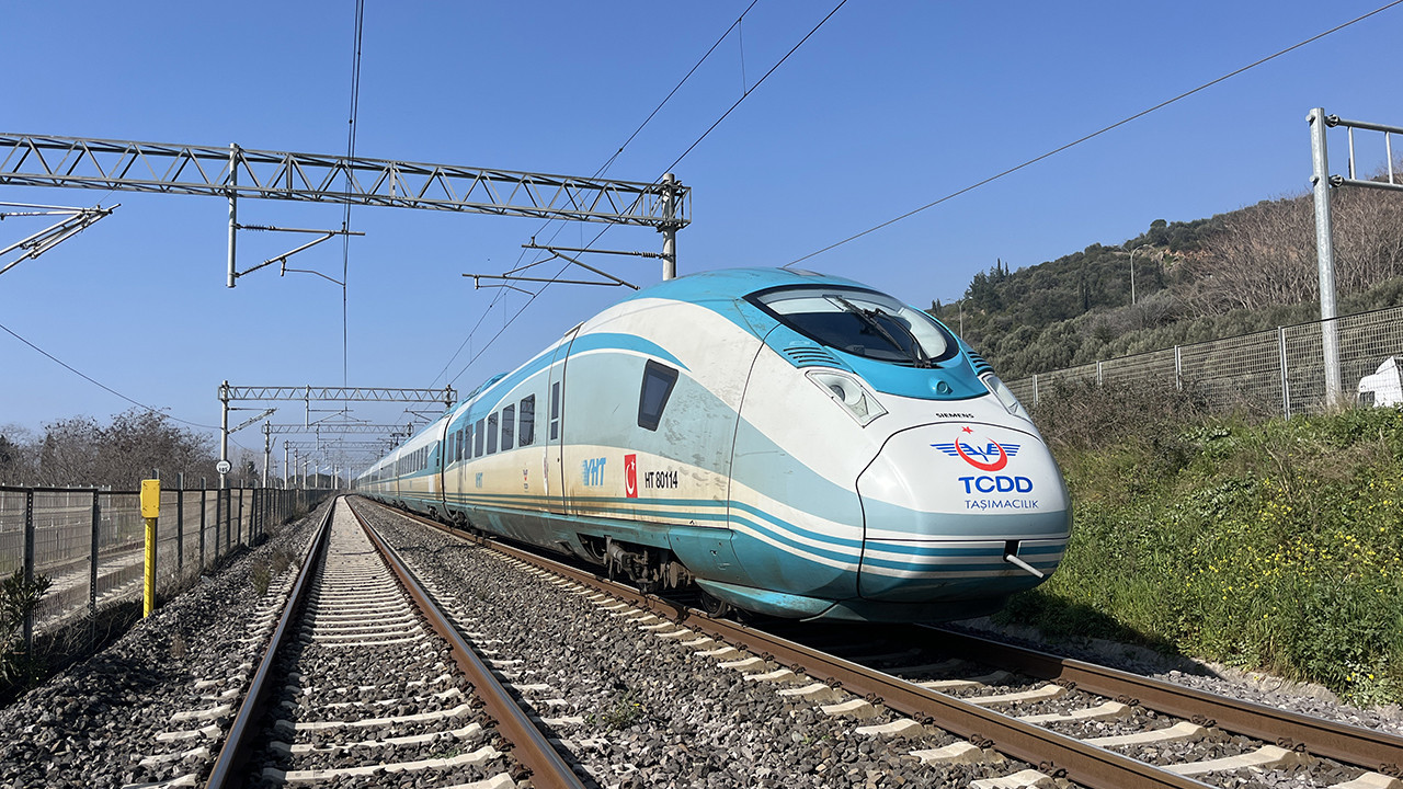 Bakan müjdeyi verdi: İki il arası seyahat süresi 2 saate düşecek